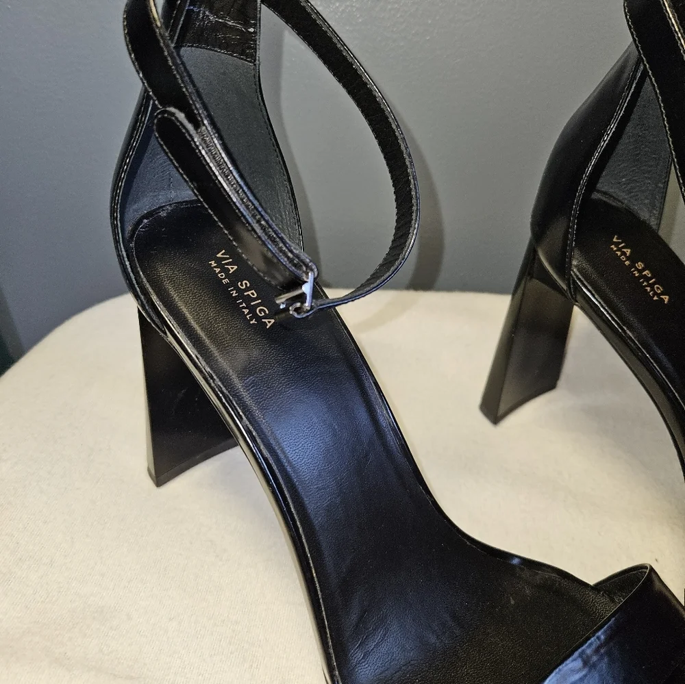 Via Spiga Black Leather Ankle-Strap Block Heel Sandals